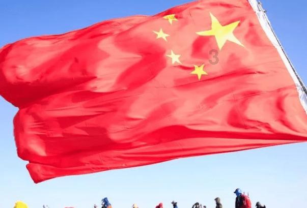 逃离奇异森林